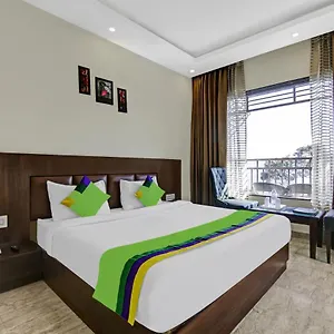 Crosswinds West Hotel