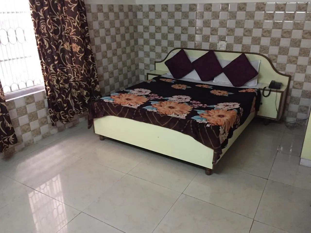 Hotel Lotus Shimla